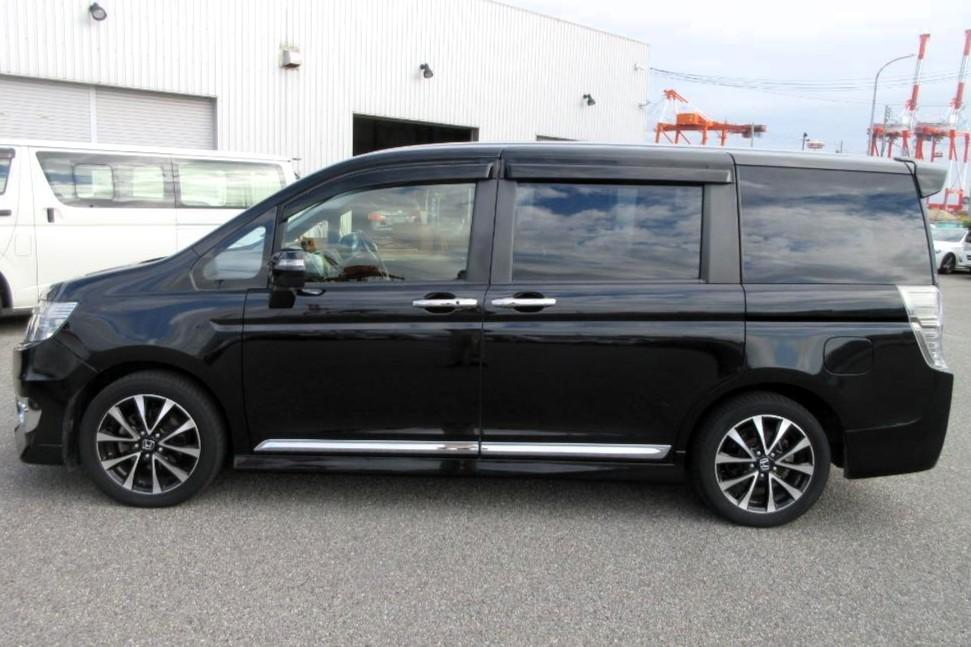 Honda Stepwagon 2.0 Spada Z Cool Spirit MPV 5dr Petrol Auto 8 Seater