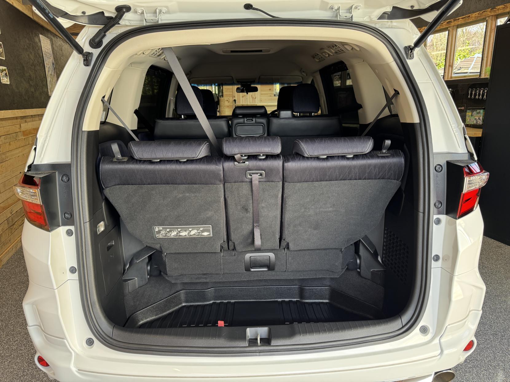 Honda Odyssey 2.4 Absolute 