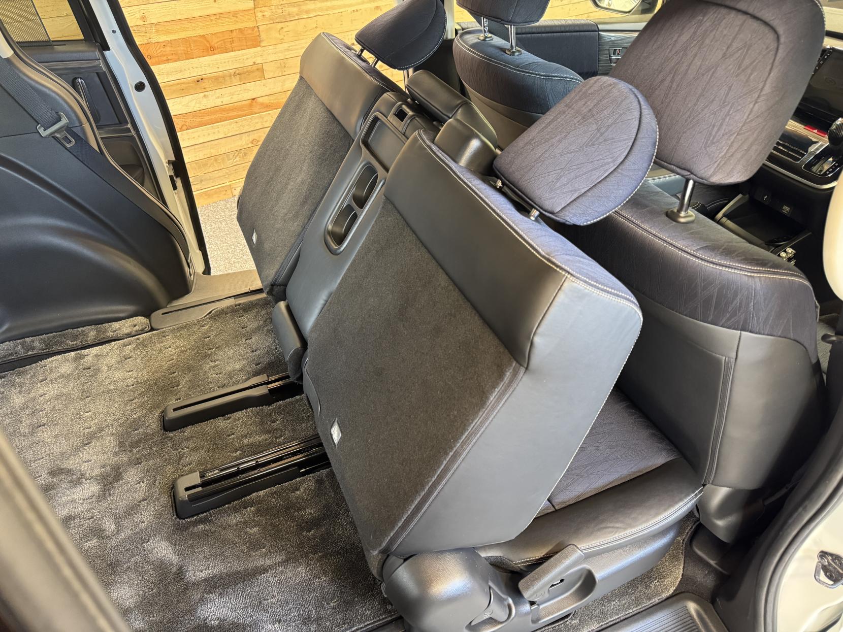 Honda Odyssey 2.4 Absolute 