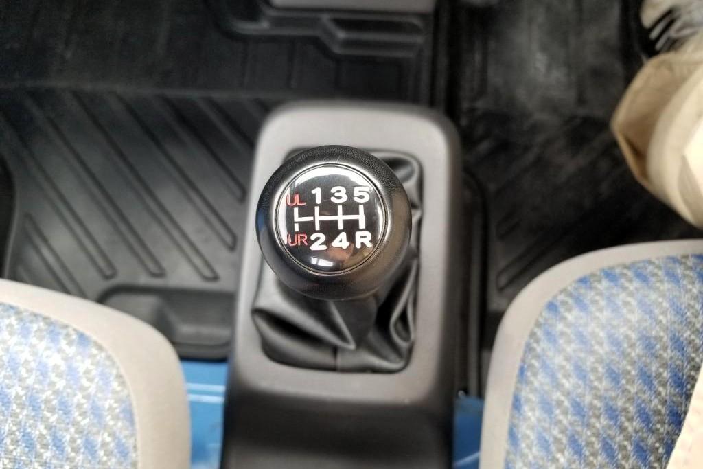 Honda Acty Truck 0.66 Acty Attack 5spd Manual 4WD