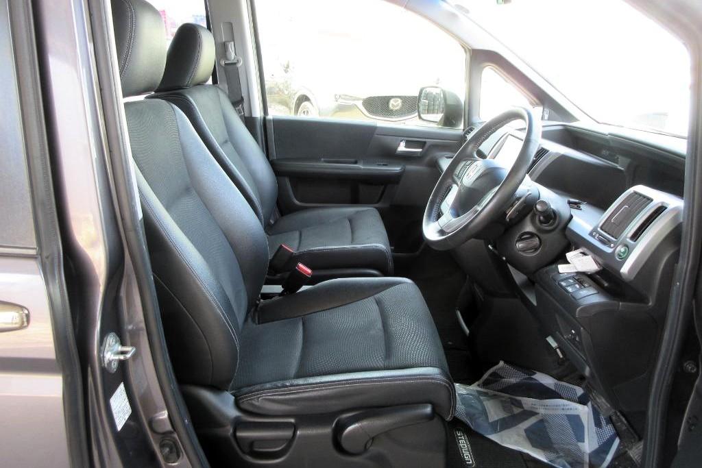 Honda Stepwagon 2.0 Spada Z Cool Spirit MPV 5dr Petrol Auto 8 Seater